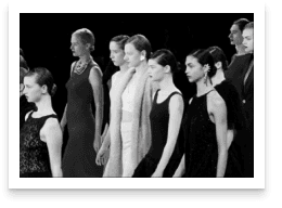 פתיחת התערוכה  פועלת אופנה של דורין פרנקפורט