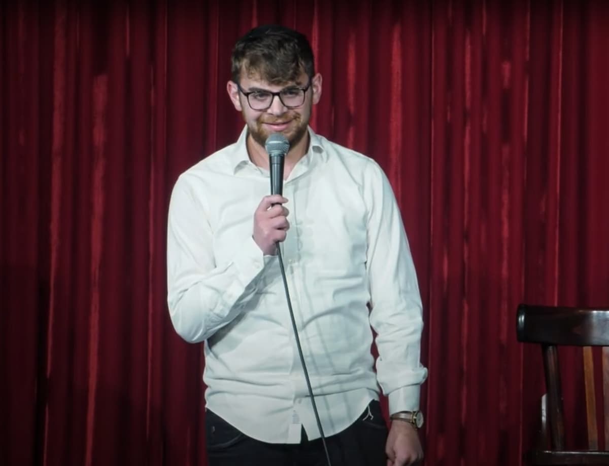 אורי צייטלין במופע סטנד אפ