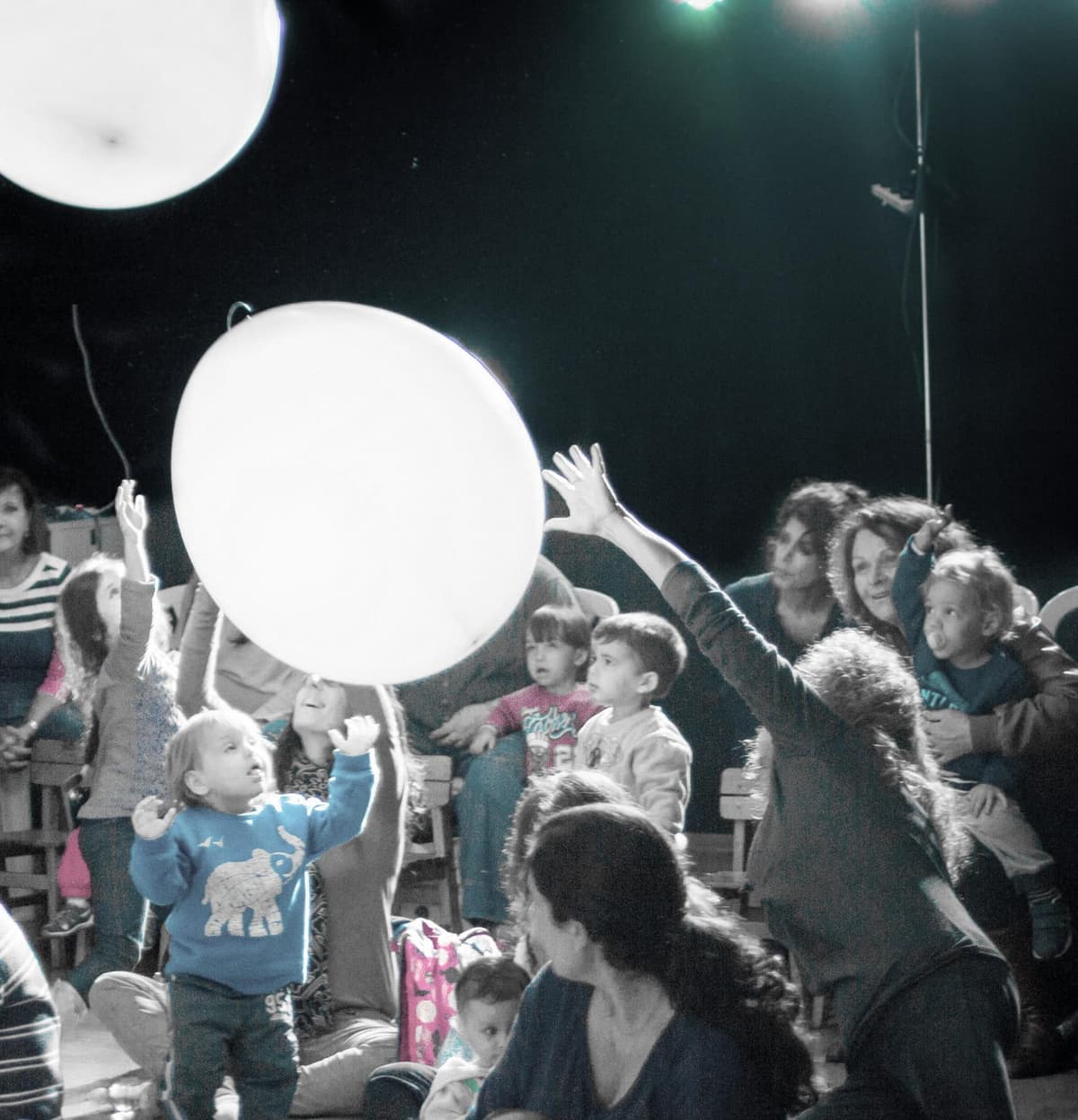 פצפוצים|בלונים - תיאטרון הרוח