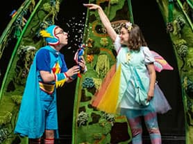 תיאטרוני|לא קל להיות גיבור על - תיאטרון המדיטק