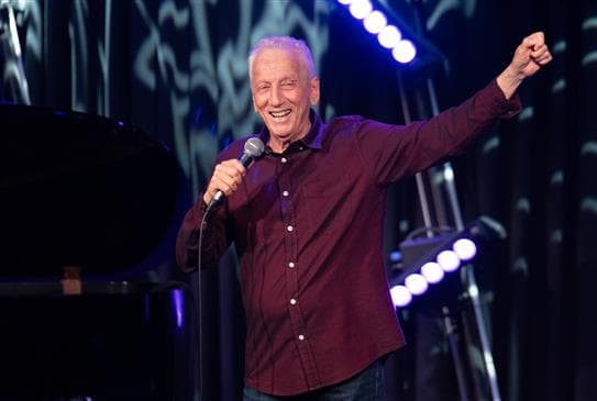 מפגש מושונוב - סדרת הומור