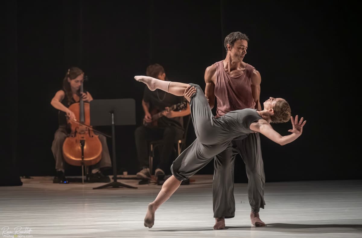 להקת המחול GEM  במופע ANIMA MUNDI – נשמת העולם