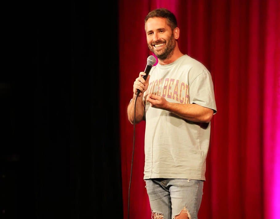 במופע סטנדאפ