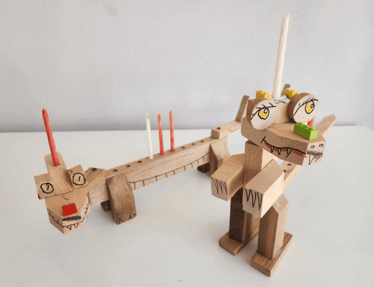 סדנת בניית חנוכיות מעץ לחנוכה