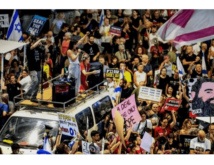 אירוע חגיגי - תערוכה "פני הזמן" של האמנים איתי זלאיט ומלי דרויש