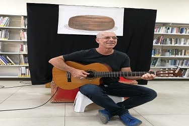 שעת סיפור: "אבא עושה בושות" - תאטרון גבריאל הדר