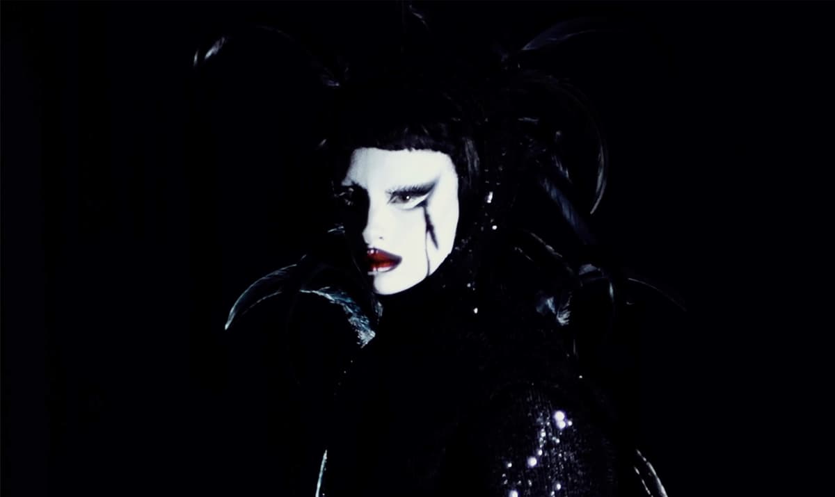 חני סירקיס | Take Off