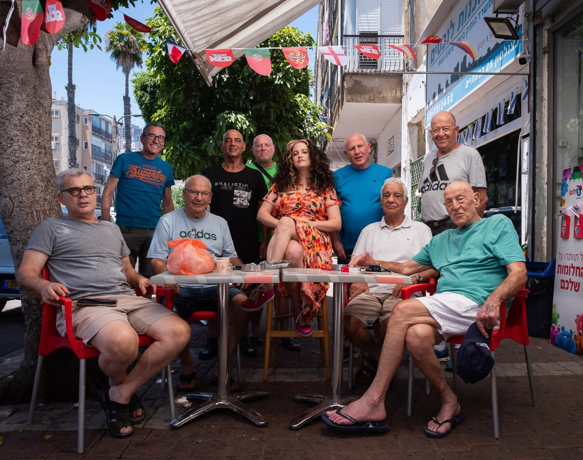 100 גברים - מופע תיאטרלי דוקומנטרי מאת הדס נוימן - מחיר מיוחד לסטודנטים!