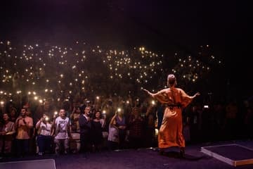 קולולם "רגע לאהוב"