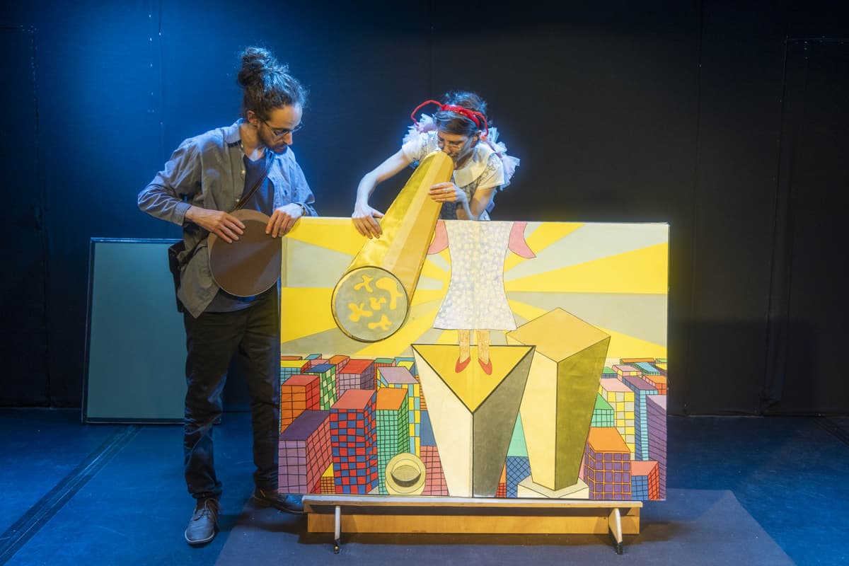 חיה בספר | הצגה חדשה