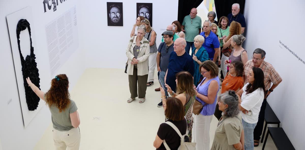 הדרכה למבוגרים בתערוכה