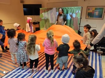 שעת סיפור לביבות חנוכה