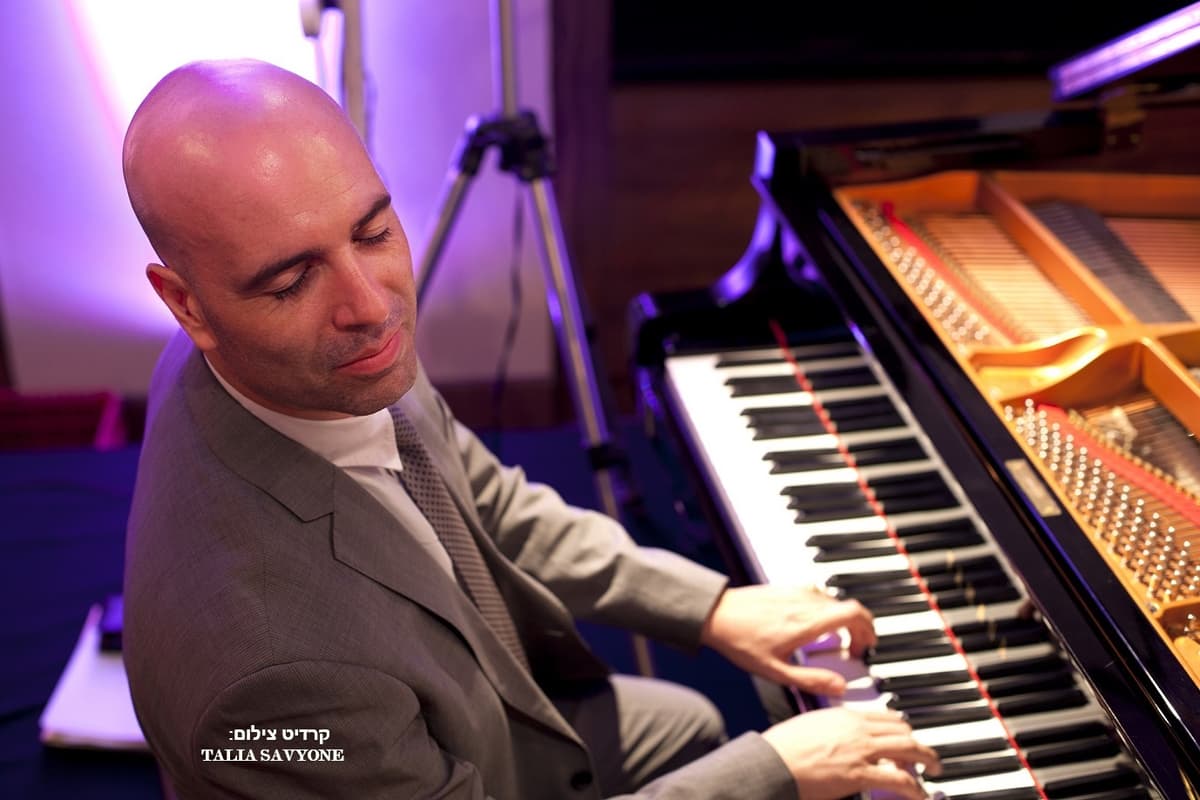 רסיטל  3 | שוברט ושומאן - יורשיו של בטהובן ממשים את הרומנטיקה המתפרצת של אביהם הרוחני