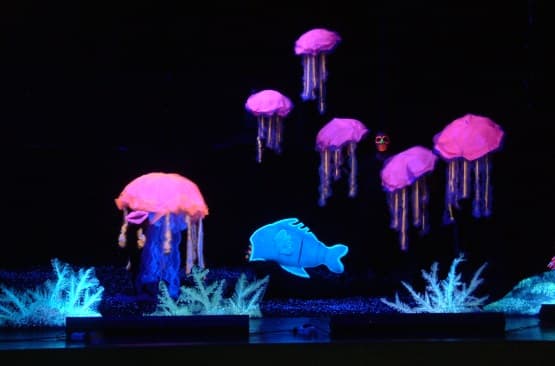 כספיון | התיאטרון השחור