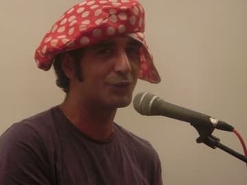 שעת סיפור עם השחקן שרלי דנינו - מרק דלעת