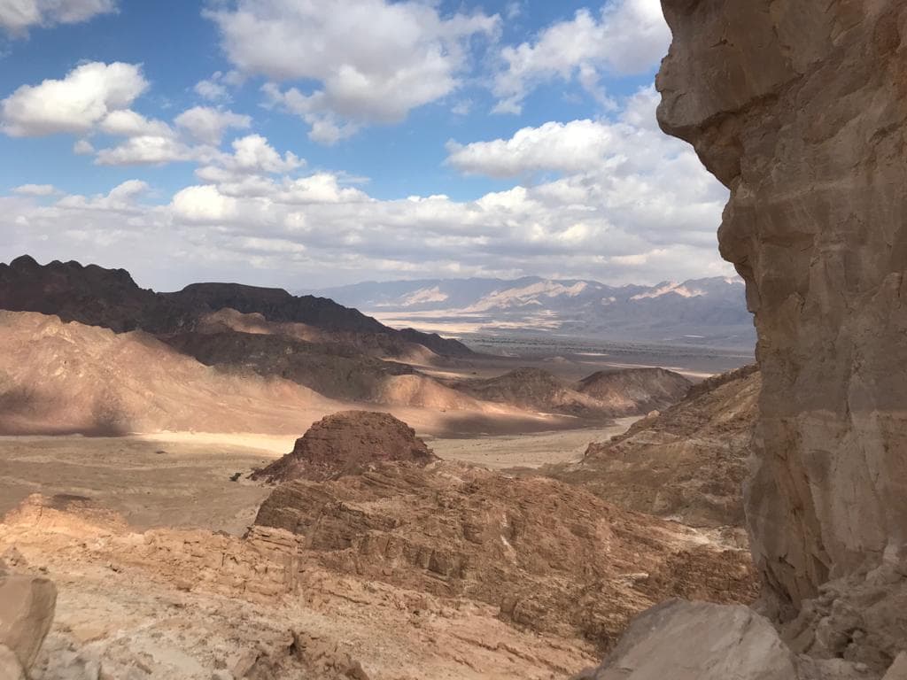 עמודי עמרם והר אמיר – נחושת, טבע ואדם