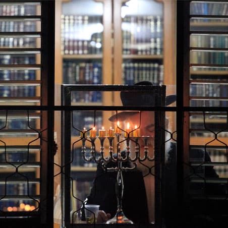 סדנת צילום: נר רביעי בבני ברק העתיקה