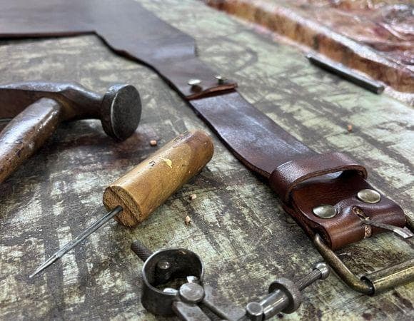 סדנת יצירה לכל המשפחה לחנוכה בסטודיו אומניה