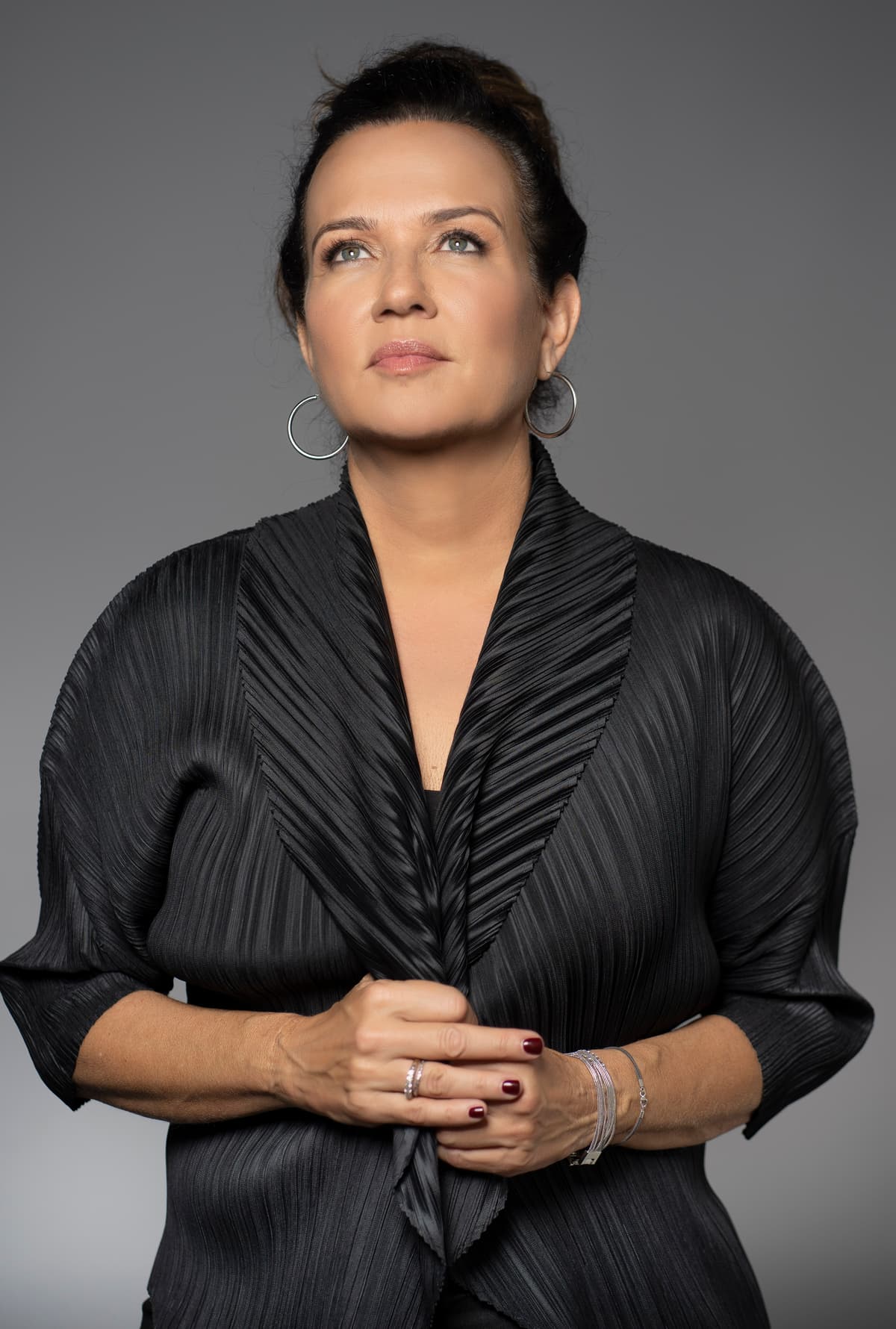 צופית גרנט-דלתות מסתובבות