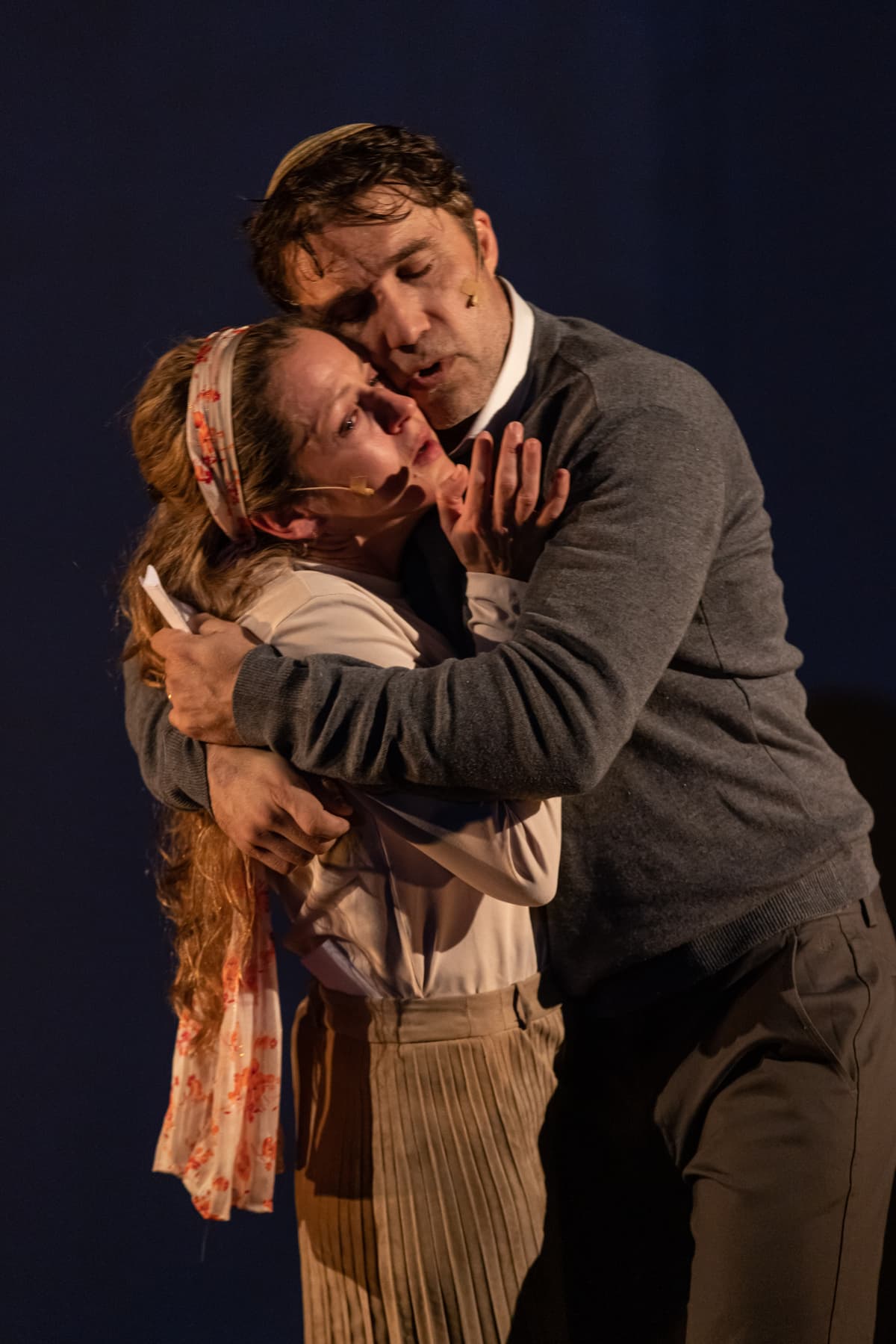 "מותרת לכל אדם" - תאטרון באר שבע