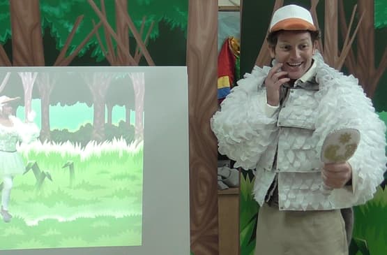 הברווזון המכוער | תיאטרון השעה הישראלי