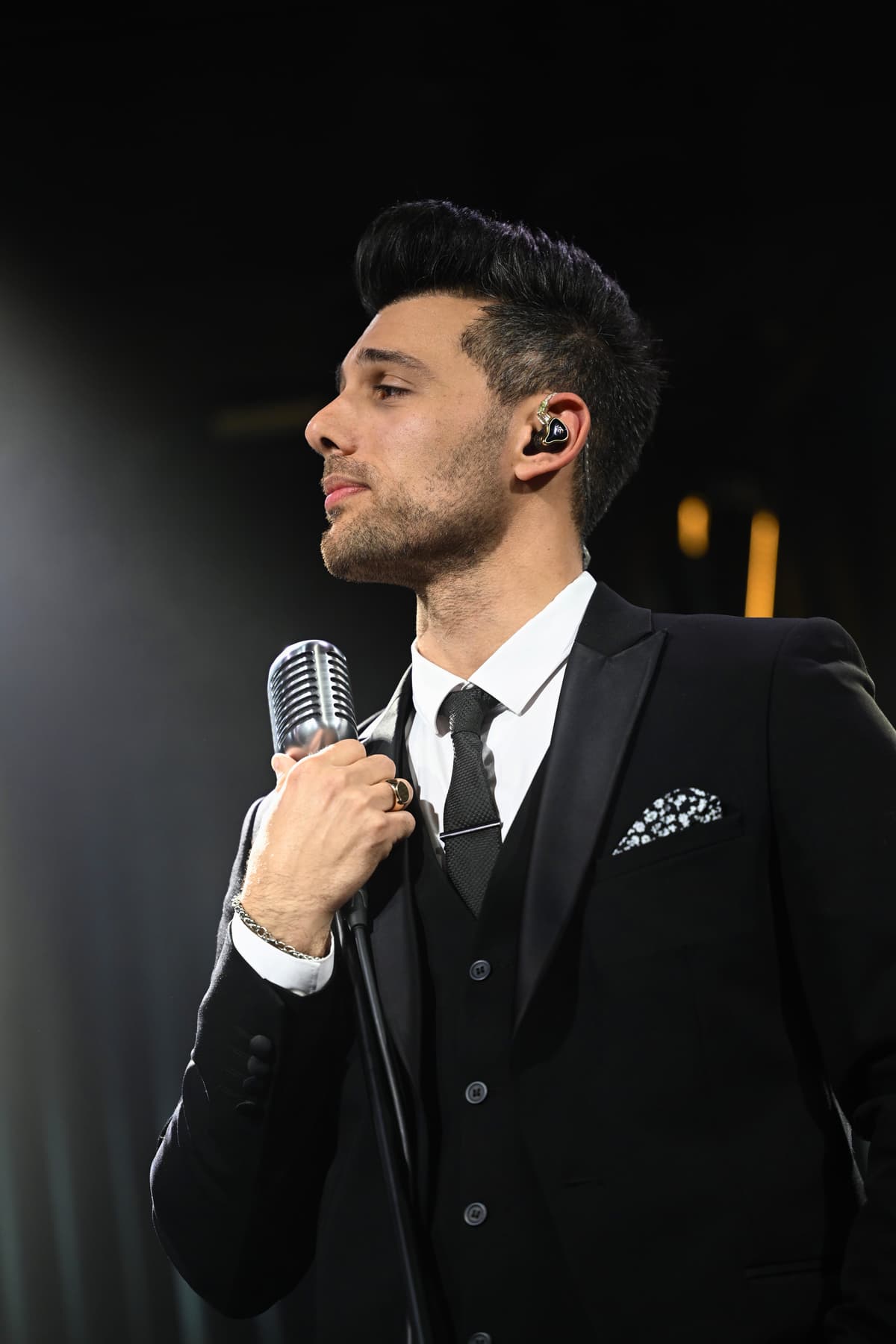 גיל שוחט - לאב סטורי