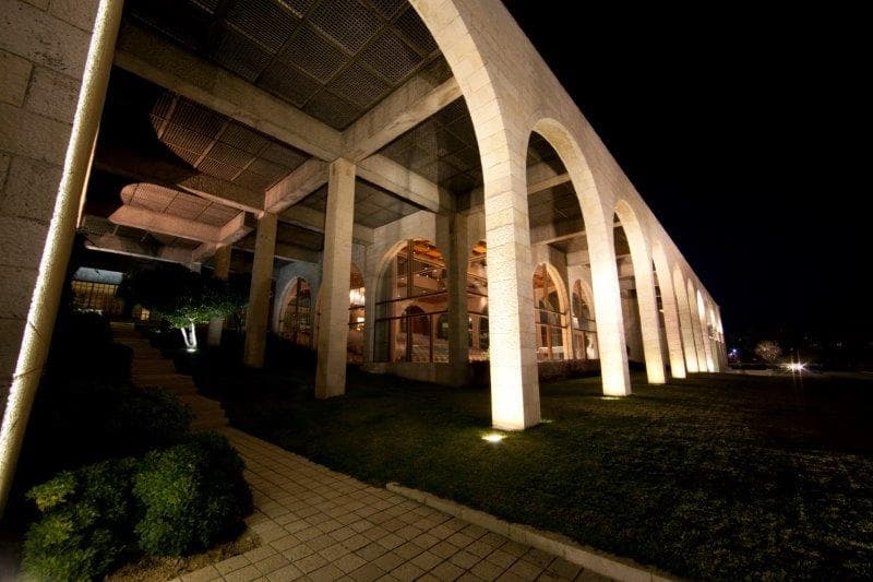 מחווה לחיים טאוב: אסי מתתיאס, כינור, ויקטור סטניסלבסקי, פסנתר - אלגר, צ'ייקובסקי, סן-סנס