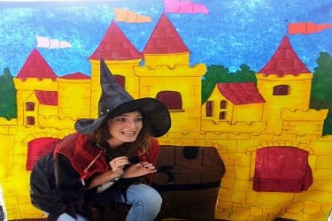 שעת סיפור: "עץ הבלונים" - תיאטרון סיפורים בחן