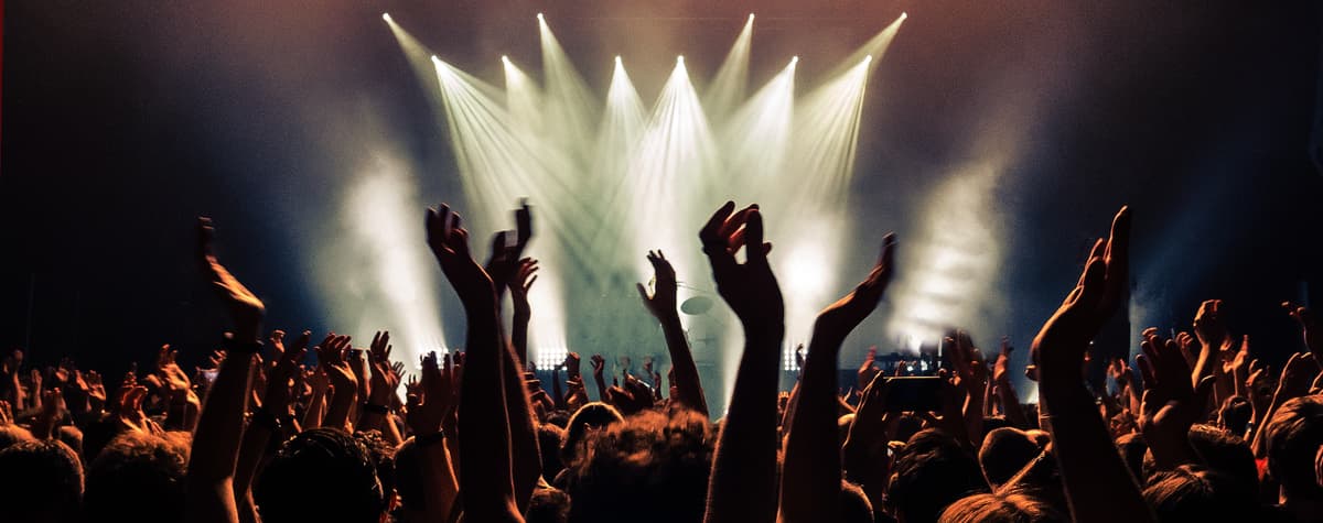 קרניבנד וסימפונט רעננה במחווה ללאונרד כהן