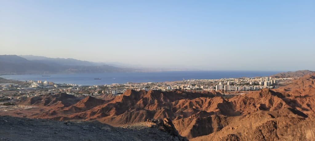 מבט אל אילת – טיול מרתק בואדי יעל והר שחמון
