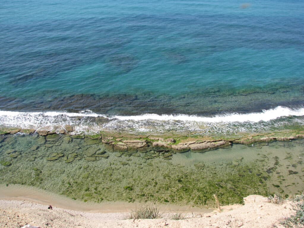 טיול משפחתי בגן לאומי חוף השרון